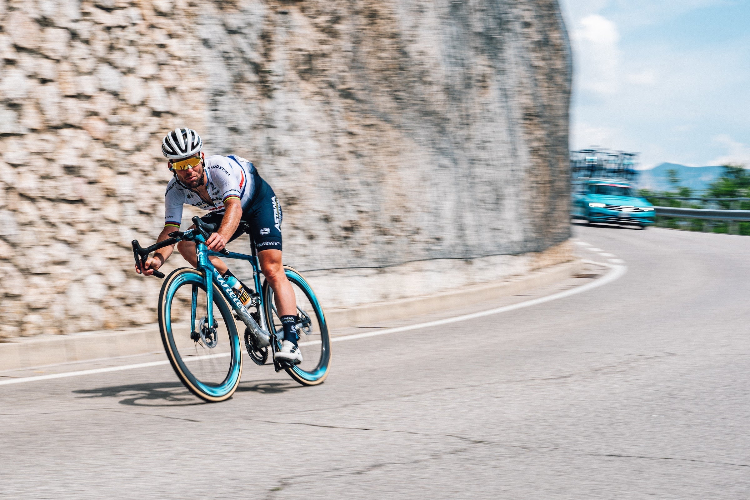 Giro d'Italia - Mark Cavendish 'In the Winners' Words' - The Road Book 2023 Preview